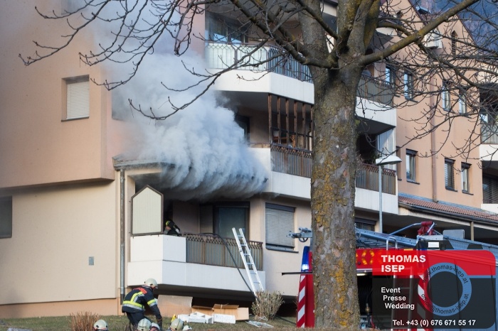 Brand in Wohngebäude Lienz (8.12.2015)_2