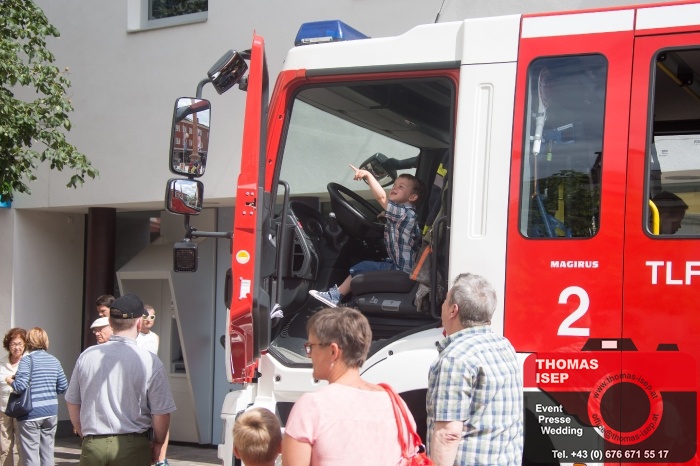 Fahrzeugschau der freiwilligen Feuerwehr Lienz im Stadtzentrum (9.7.2016)_3