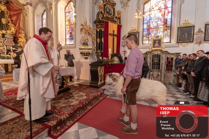 Prozession mit Widder zur Wallfahrtskirche Lavant (15.4.2018)_4